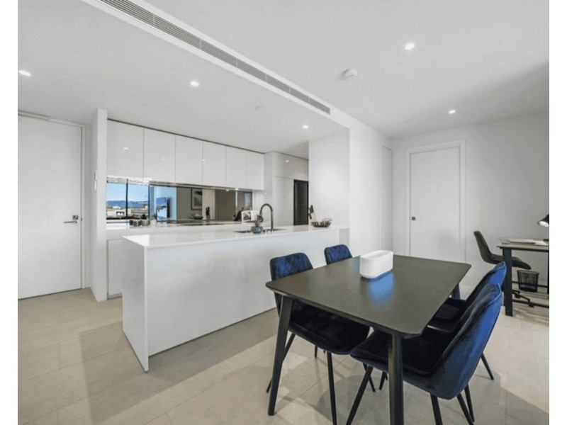 ID:21173291/24 The Lanes Boulevard, Mermaid Waters QLD 4218