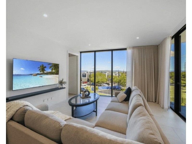 ID:21173291/24 The Lanes Boulevard, Mermaid Waters QLD 4218