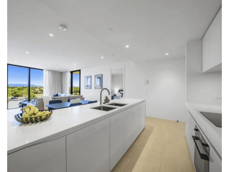ID:21173291/24 The Lanes Boulevard, Mermaid Waters QLD 4218