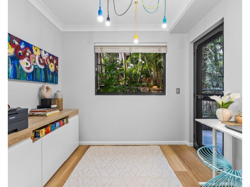 ID:21173560/1 Great Hall Drive, Miami QLD 4220