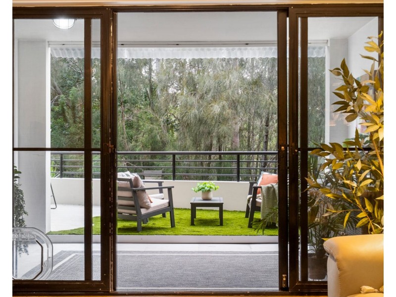 ID:21173560/1 Great Hall Drive, Miami QLD 4220