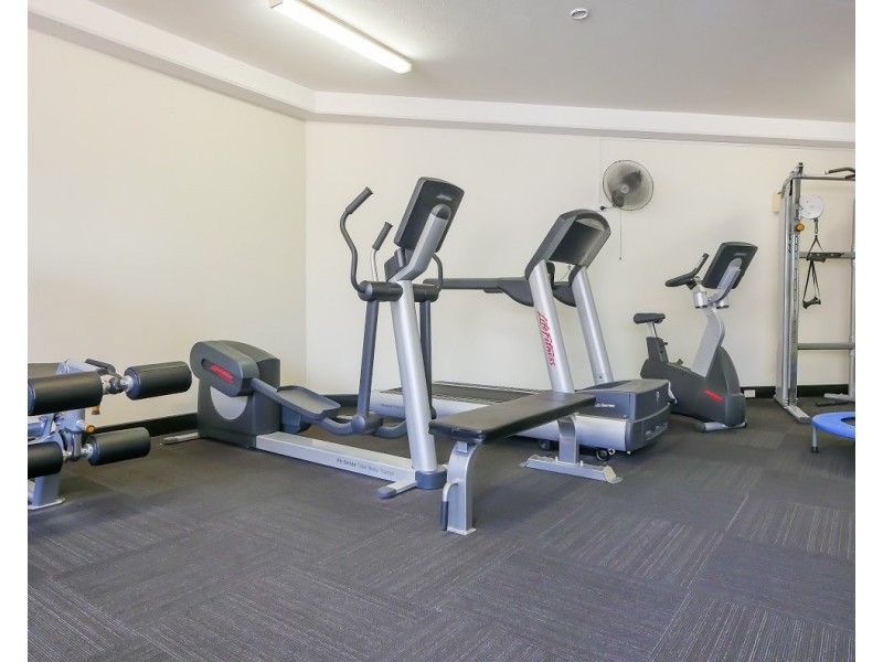 ID:21173560/1 Great Hall Drive, Miami QLD 4220