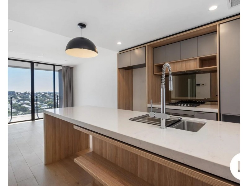 ID:21173596/17 Deshon Street, Woolloongabba QLD 4102