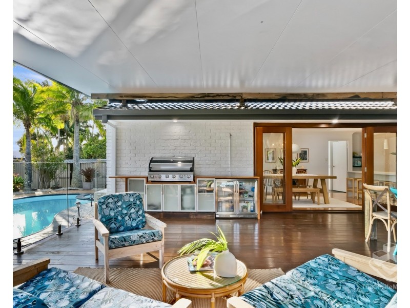 12 Balranald Court, Helensvale QLD 4212