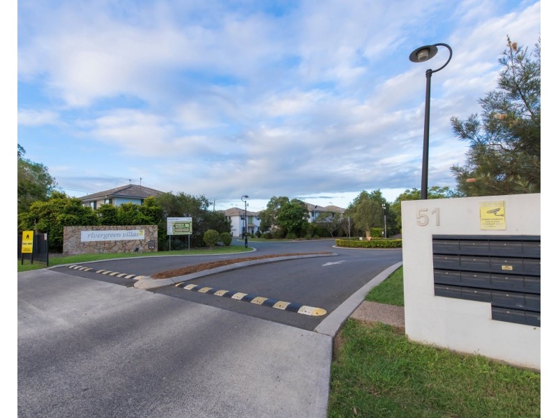 55/51 River Road, Bundamba QLD 4304