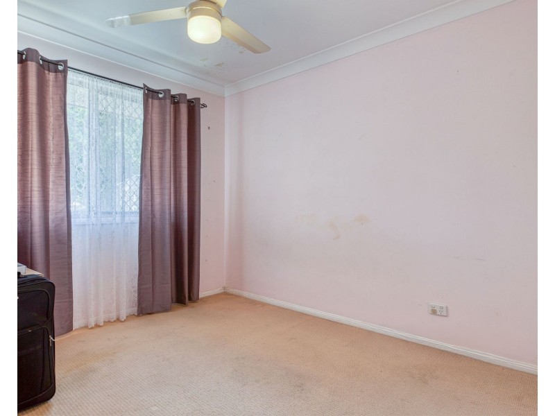 4 Glider Cl, Doolandella QLD 4077