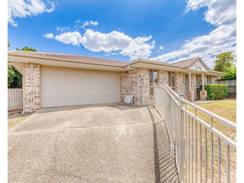 4 Glider Cl, Doolandella QLD 4077