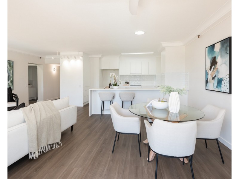 16/2 Admiralty Drive, Surfers Paradise QLD 4217