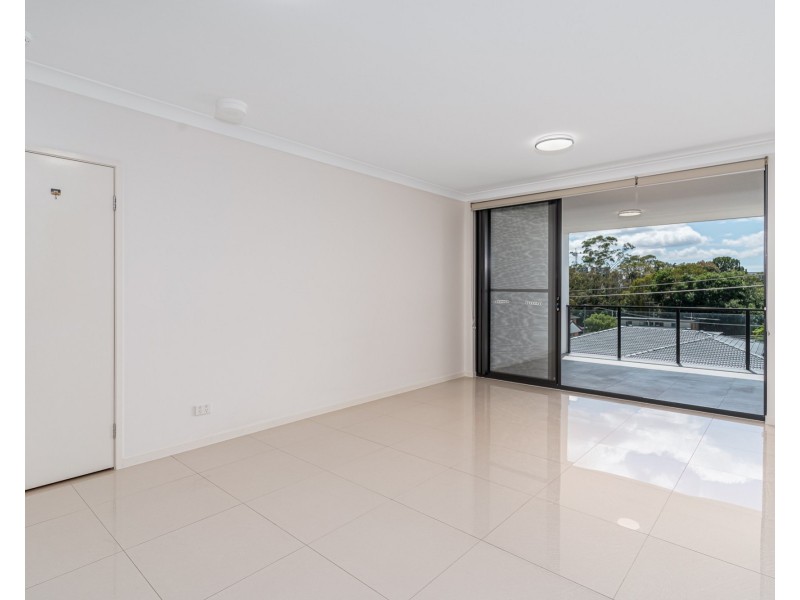 306/20 Grout Street, Macgregor QLD 4109