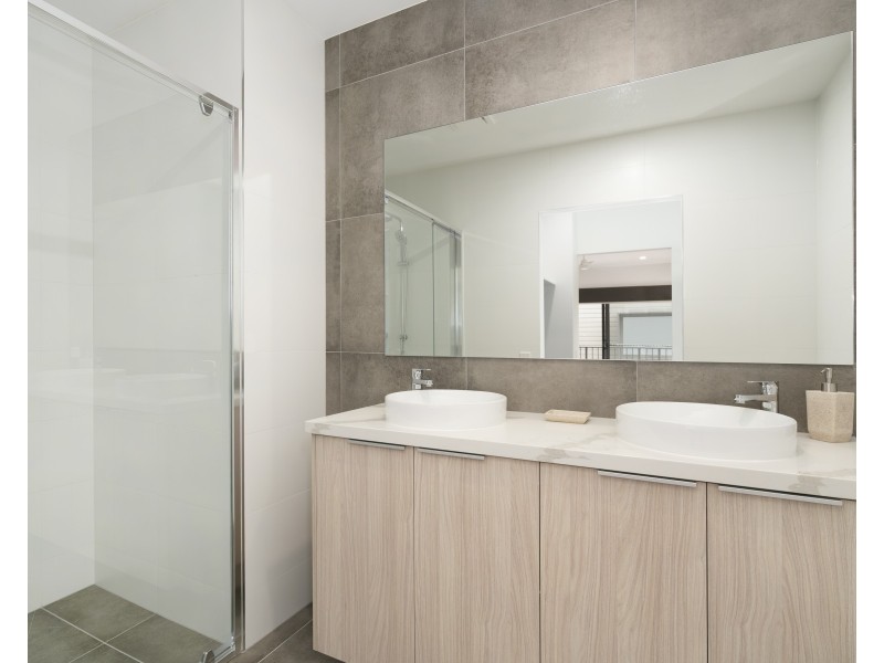 ID:21173885/38 Creekside Terrace, Albany Creek QLD 4035
