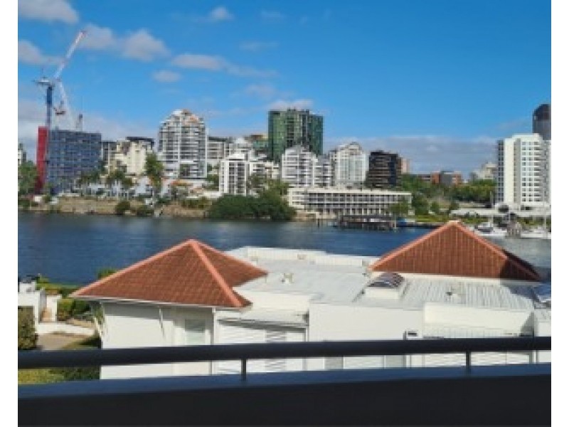 ID:21173949/6 Merthyr Road, New Farm QLD 4005