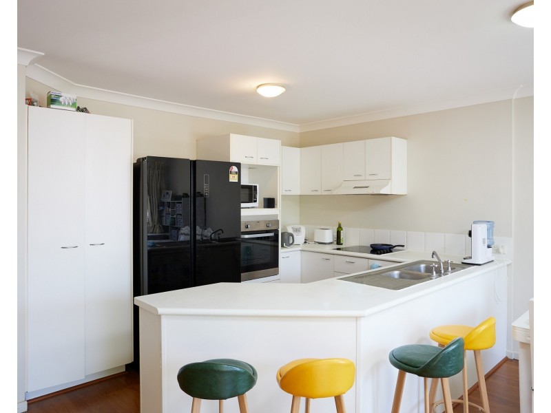 ID:21173991/3 Arundel Drive, Arundel QLD 4214
