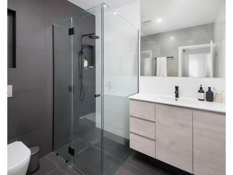 ID:21174006/85 Palm Meadows Drive, Carrara QLD 4211