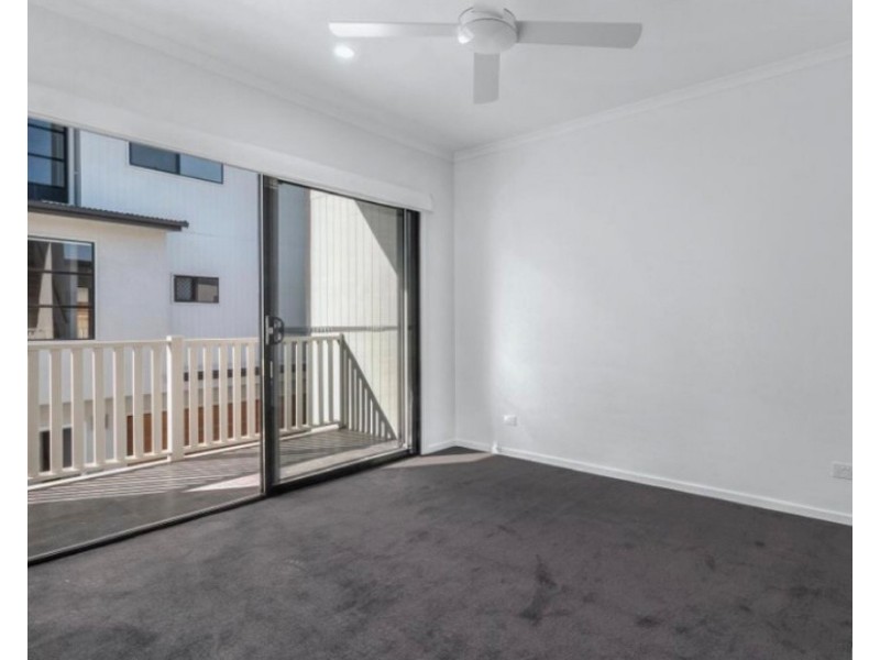 ID:21174009/33 Henderson Road, Everton Hills QLD 4053