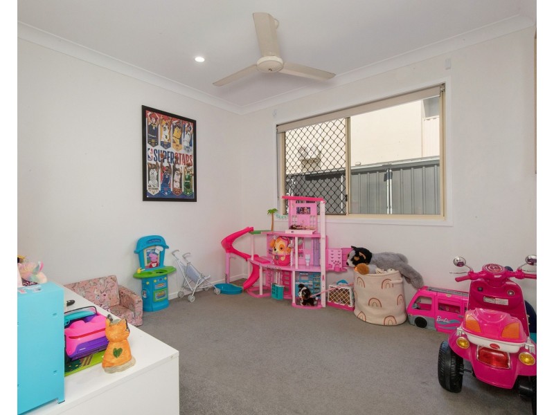 16 Redstart Street, Upper Coomera QLD 4209