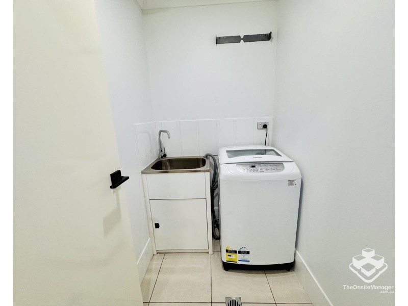 10/446 Pine Ridge Road, Coombabah QLD 4216