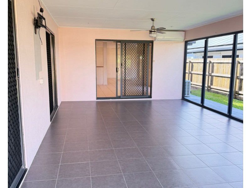 13 Kensington Court, Glenella QLD 4740