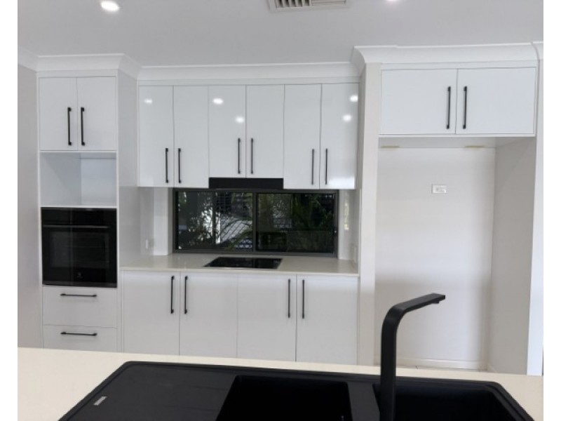 Eli Waters QLD 4655