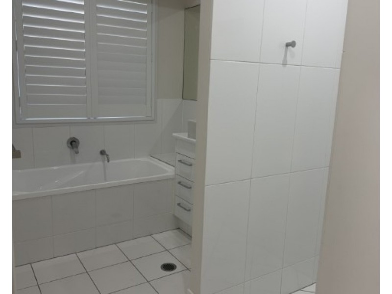 Eli Waters QLD 4655