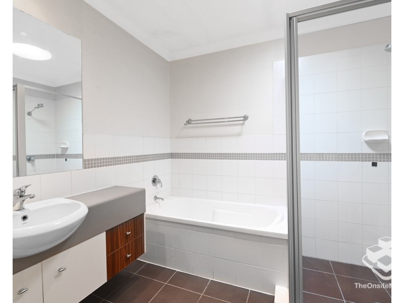 54/2 Catalina Way, Upper Coomera QLD 4209