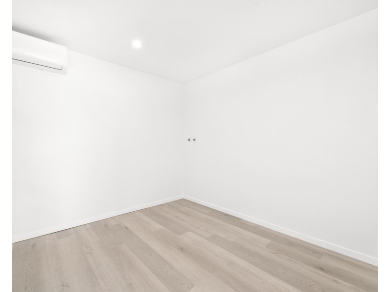 24 Orpheus Street, Robertson QLD 4109