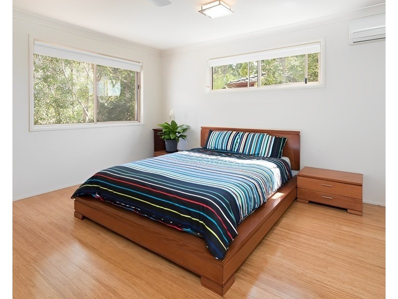 16 Palm Street, Kenmore QLD 4069