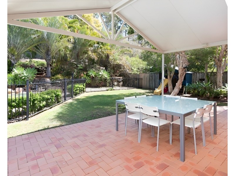 16 Palm Street, Kenmore QLD 4069