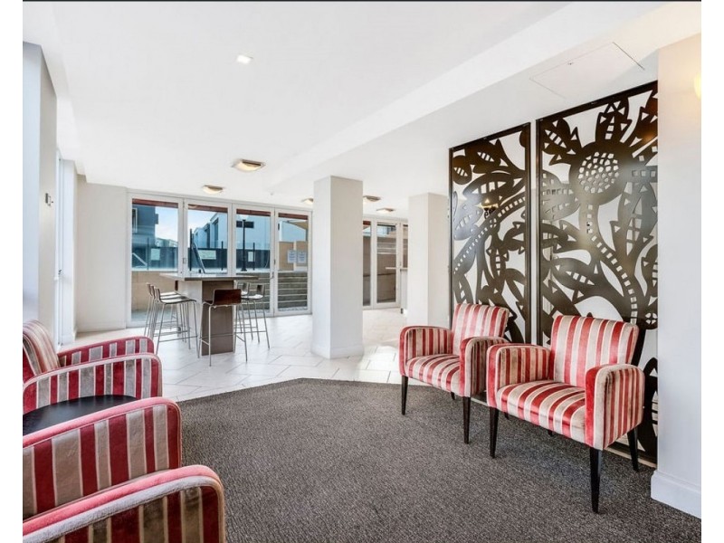 ID:21174353/3029 The Boulevard, Carrara QLD 4211