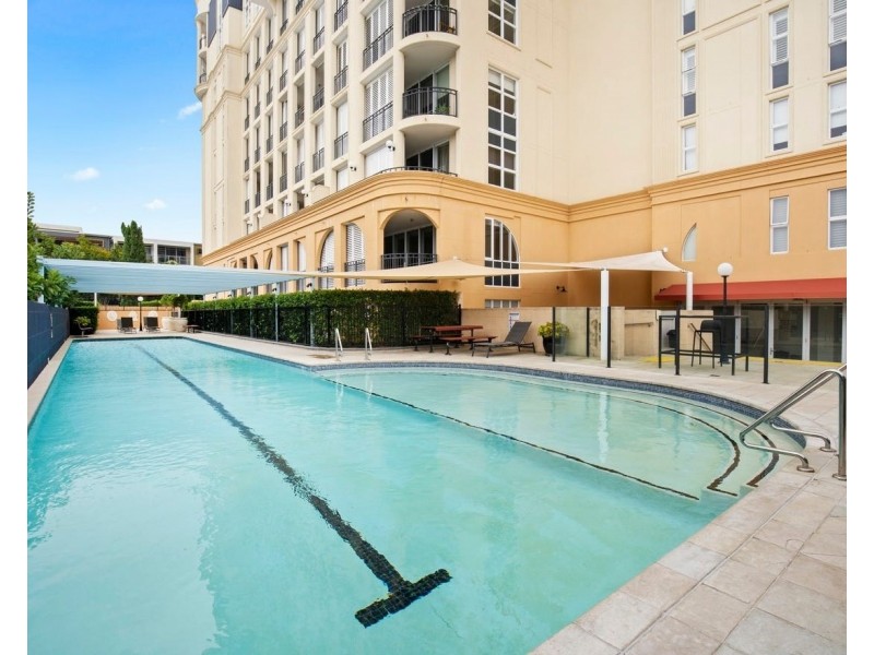 ID:21174353/3029 The Boulevard, Carrara QLD 4211