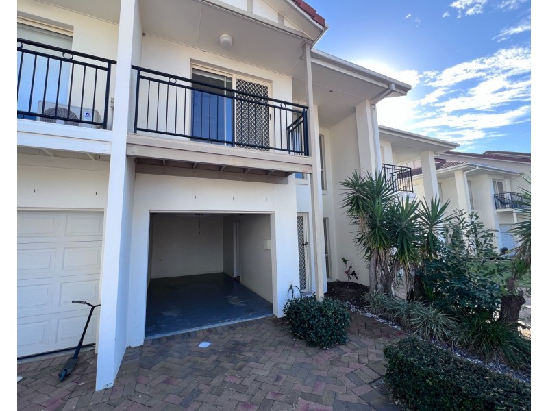 10/60 Caseys Road, Hope Island QLD 4212