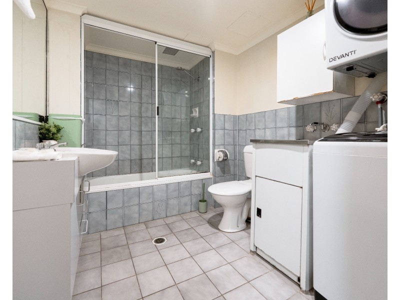 23/32 Beach Parade, Surfers Paradise QLD 4217