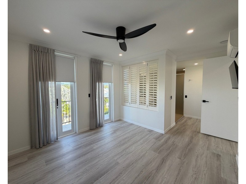 ID:21174424/3030 The Boulevard, Carrara QLD 4211