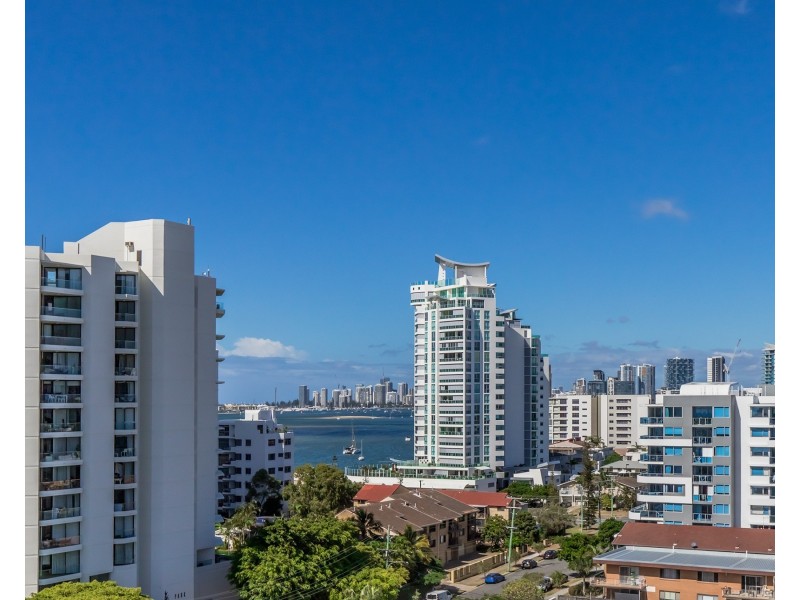 905/360 Marine Parade, Labrador QLD 4215