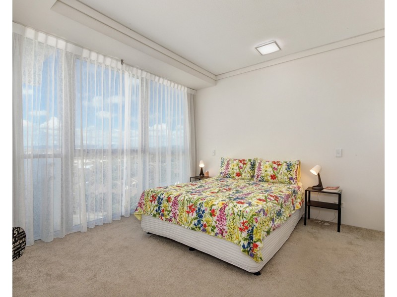 905/360 Marine Parade, Labrador QLD 4215