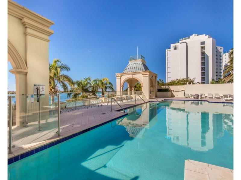 905/360 Marine Parade, Labrador QLD 4215