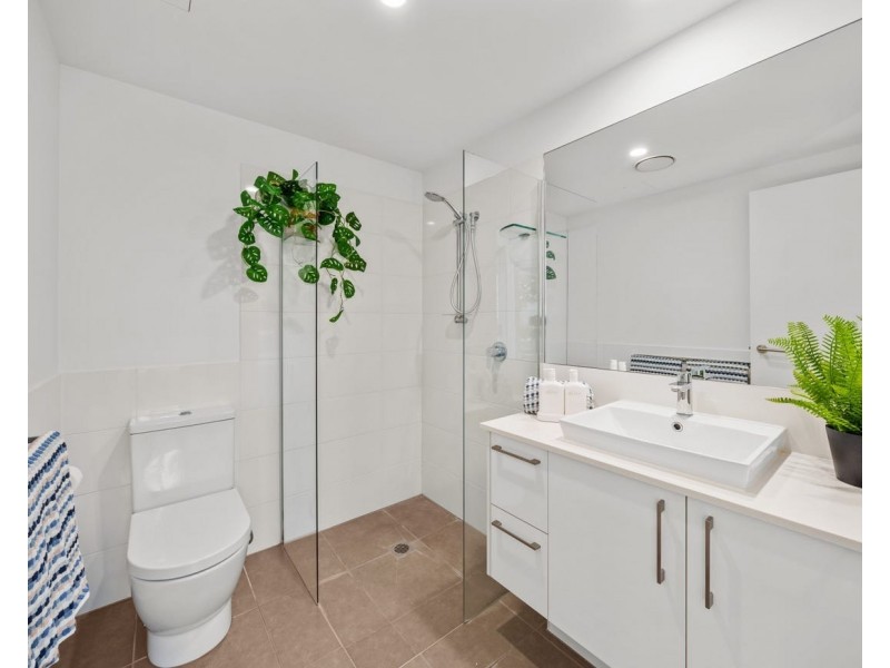 ID:21174494/6-8 Waterford Court Waterford Court, Bundall QLD 4217