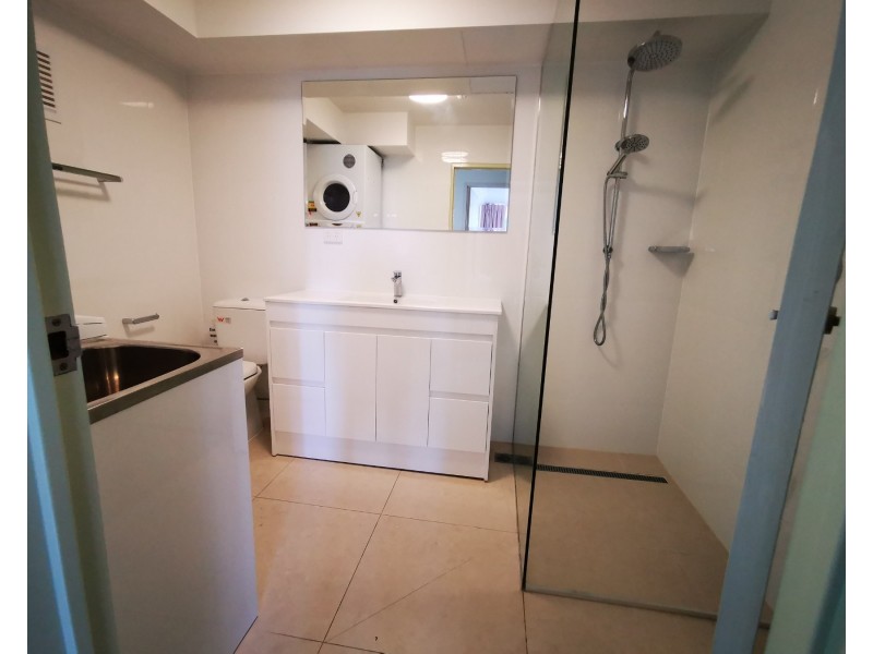 ID:21174559/2 Riverview Parade, Surfers Paradise QLD 4217