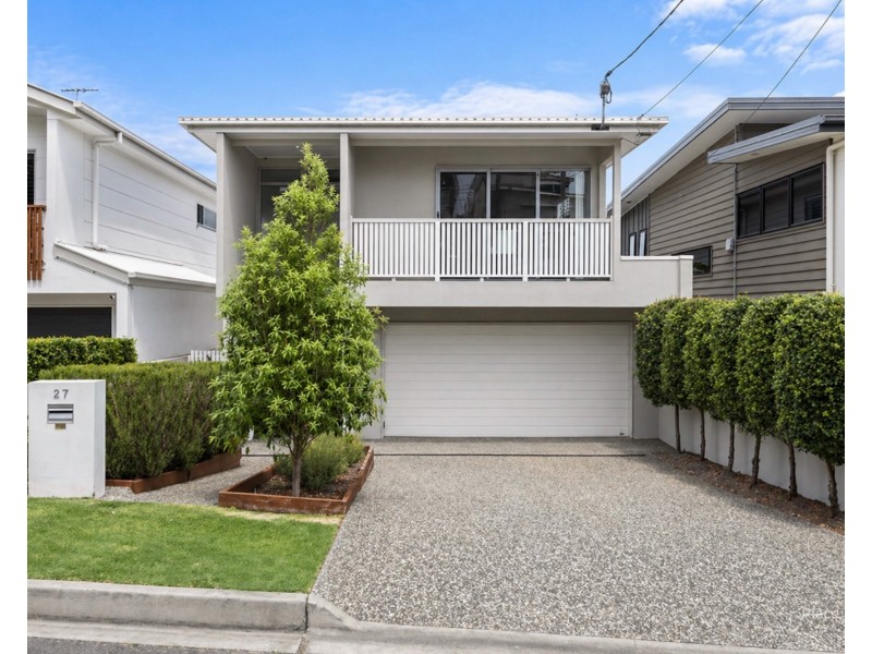 27 Waverley Road, Camp Hill QLD 4152