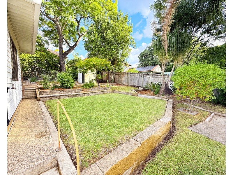 10 Romani Street, Ashgrove QLD 4060