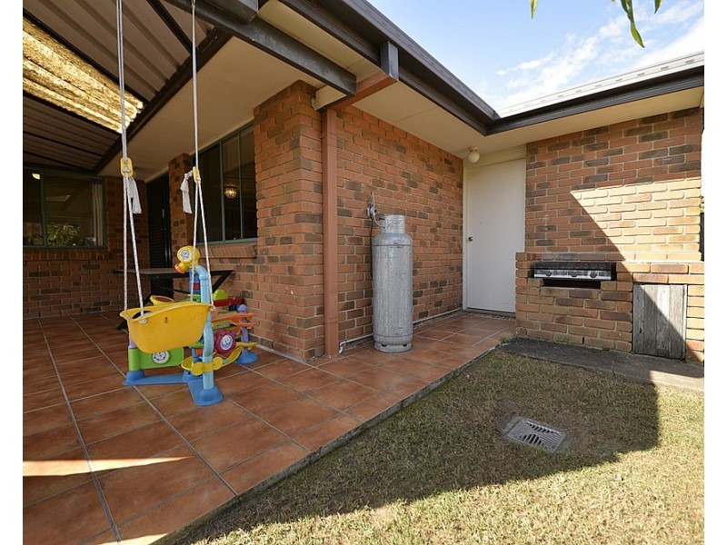 4 Beauchamp Street, Seventeen Mile Rocks QLD 4073