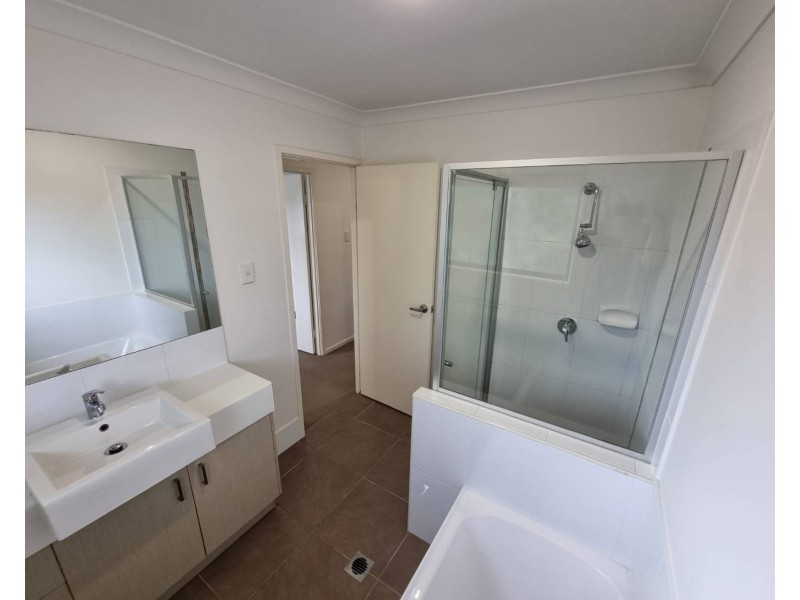 ID:21174894/9 Eduard Place, Calamvale QLD 4116
