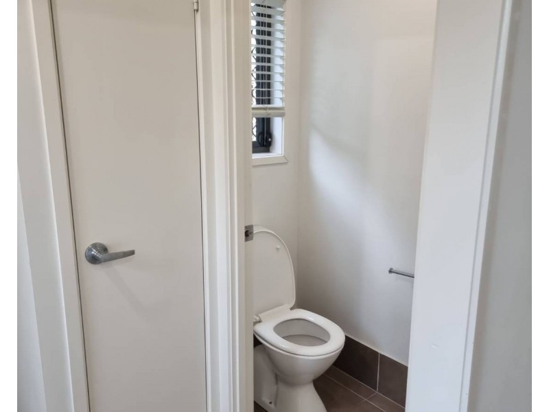 ID:21174894/9 Eduard Place, Calamvale QLD 4116