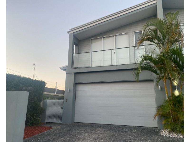 1/31 Milton Avenue, Paradise Point QLD 4216