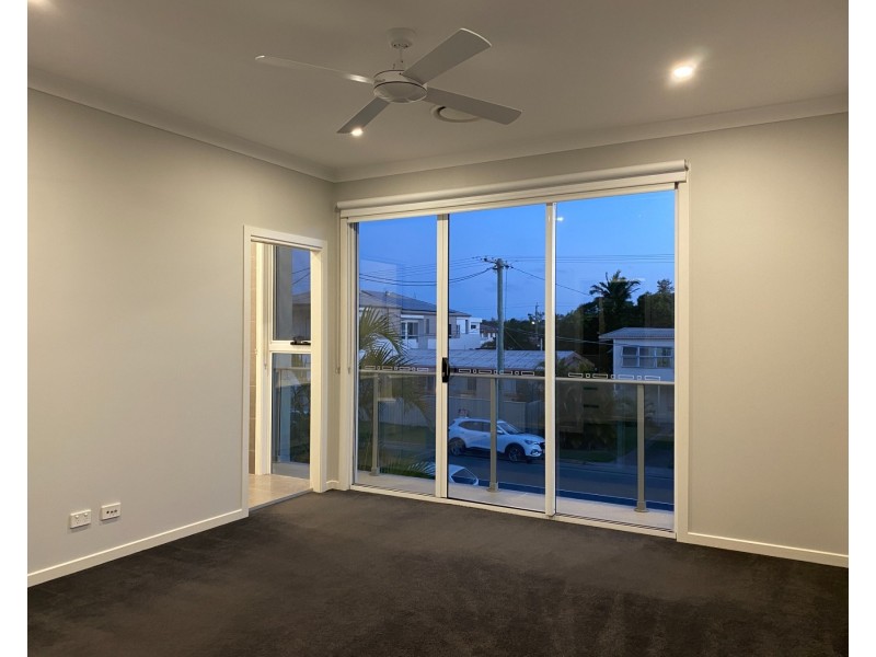 1/31 Milton Avenue, Paradise Point QLD 4216