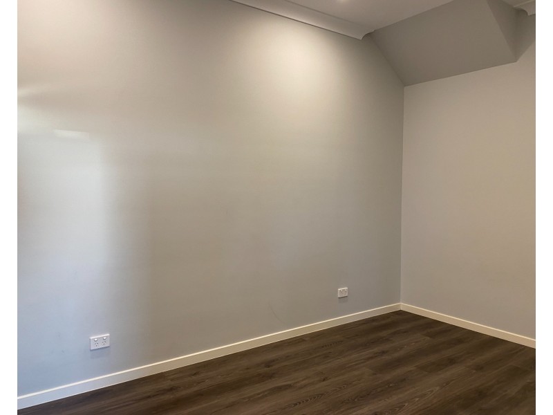 1/31 Milton Avenue, Paradise Point QLD 4216