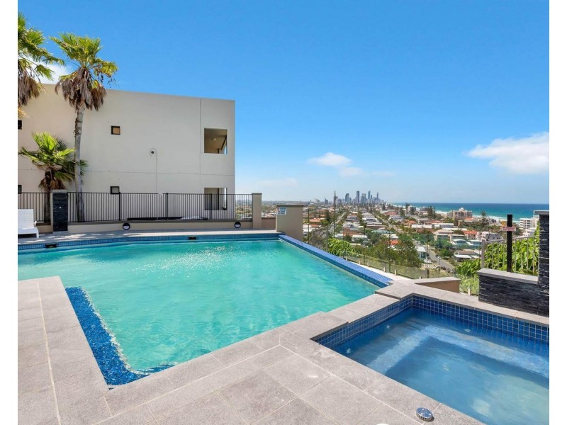 ID:21174981/ 1 Great Hall Drive Great Hall Drive, Miami QLD 4220
