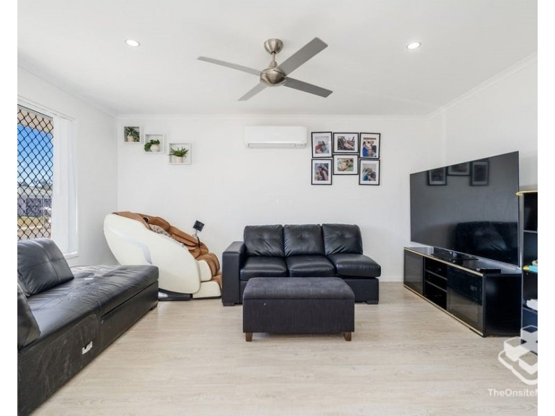 45 Girraween Way, Eli Waters QLD 4655