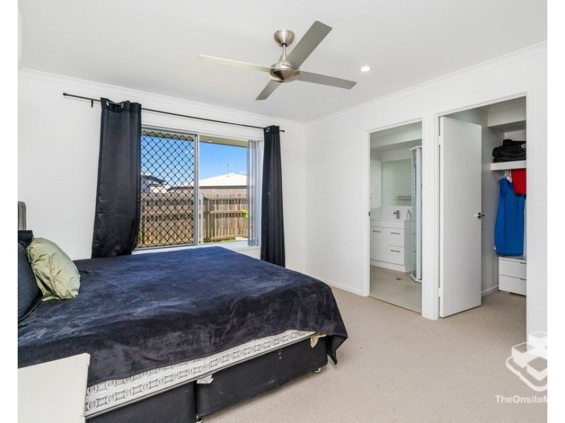 45 Girraween Way, Eli Waters QLD 4655