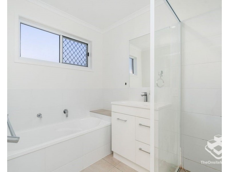 45 Girraween Way, Eli Waters QLD 4655