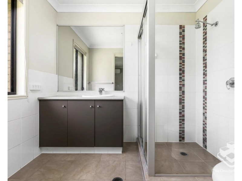 8 Schoffield Court, Redbank Plains QLD 4301